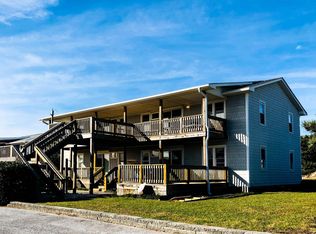 8702 Ocean View Dr APT 3, Emerald Isle, NC 28594