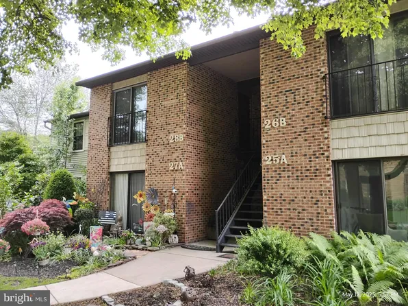 28B W Bluebell Ln, Mount Laurel, NJ 08054