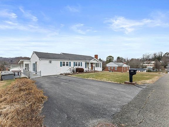 4th image of 320 Sherwood Rd
