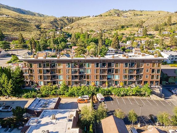 2nd image of 2220 W Woodin Avenue #110