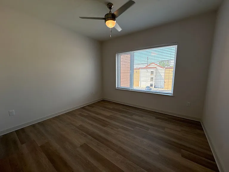 Flats at Southside Gardens — Photo 12