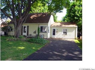 42 Holyoke St, Rochester, NY 14615