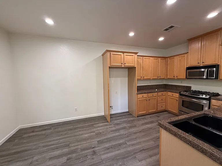 2279 Coffeeberry Rd — Photo 3