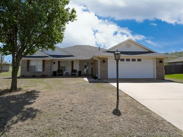 113 Nanih Waiya Ln, Poteau, OK 74953