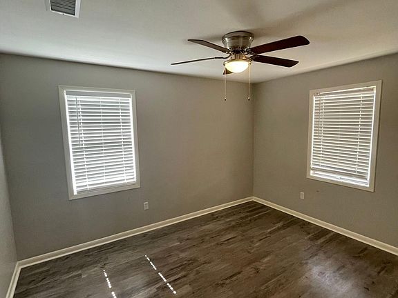 4th image of 4604 Donnie Ave