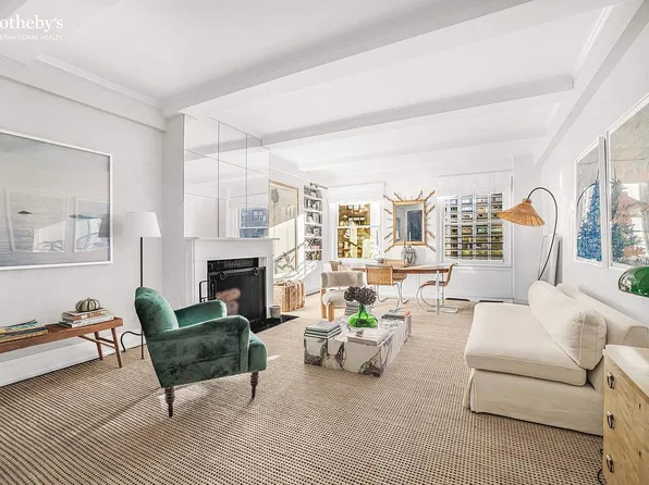 215 E 72nd St APT 10W, Manhattan, NY 10021