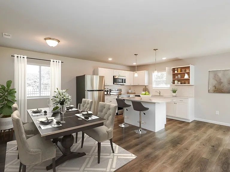 137 W Mason St — Photo 3