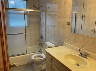 4556 149th St #2, Flushing, NY 11355