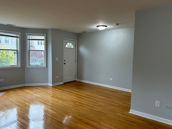 2nd image of 3043 N Kedzie Ave APT 1