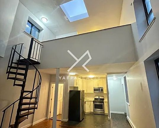 2nd image of 861 Atlantic Ave APT 9