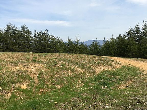5th image of 118 Skyline Dr