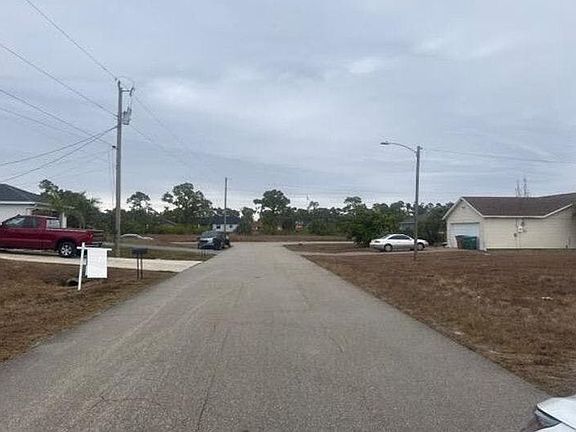 5th image of 3021 NE 2nd Ave