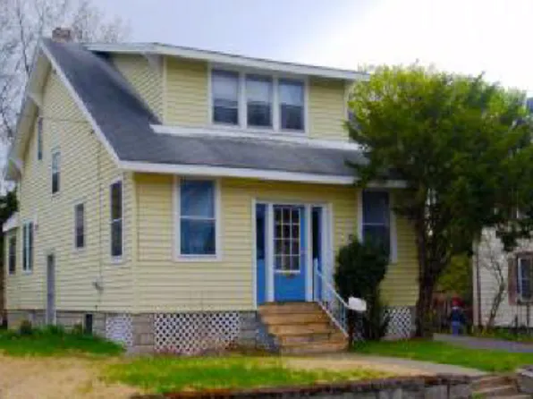 48 Lake St, Poughkeepsie, NY 12601