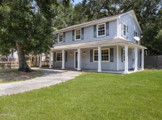2804 Beach View Dr, Ocean Springs, MS 39564