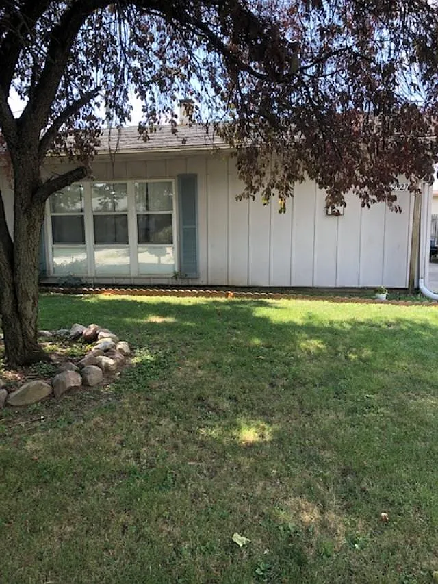 2927 Travis St photo 1