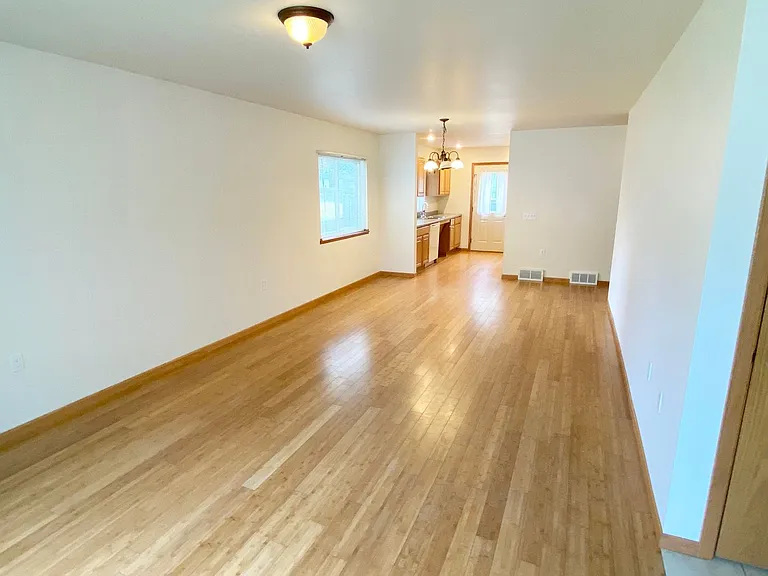 1441 Madison St — Photo 2