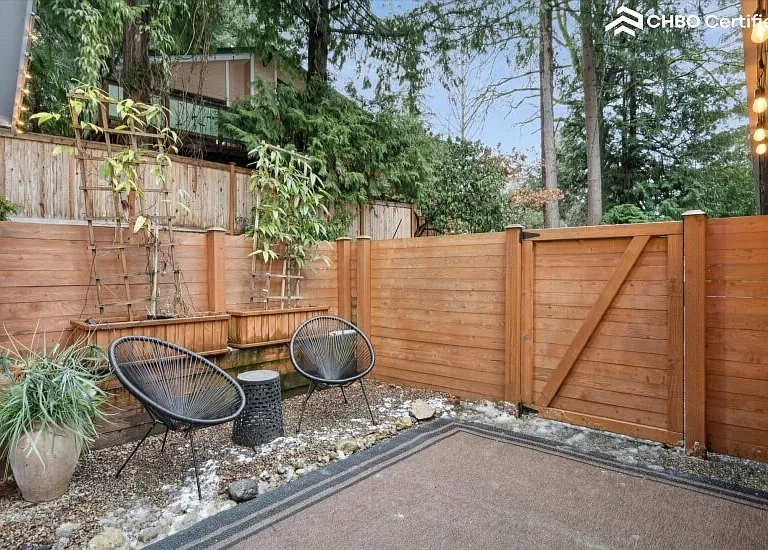 Private sitting area