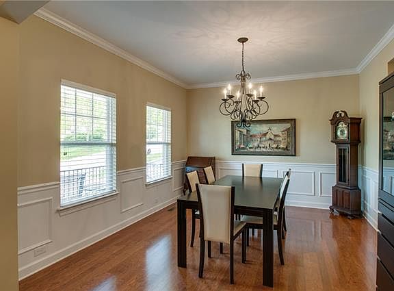 3rd image of 1404 Copperfield Pl