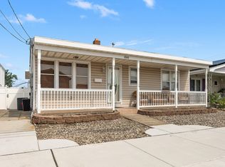 8302 Pacific Ave, Wildwood Crest, NJ 08260