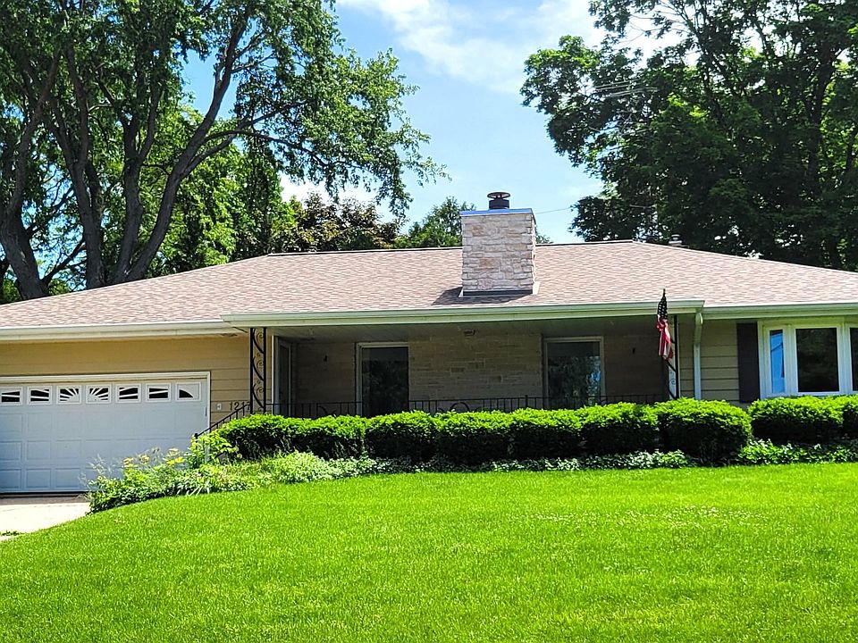 1st image of 1217 Lake Shore Dr