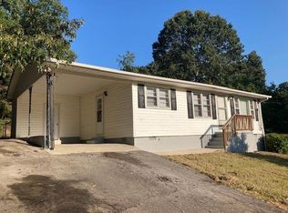 301 Fairview Dr SE, Cleveland, TN 37323