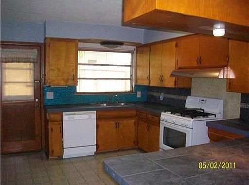2nd image of 938 Shephard Dr