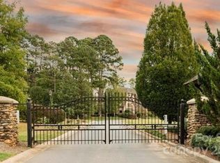 8014 Skye Lochs Dr, Waxhaw, NC 28173