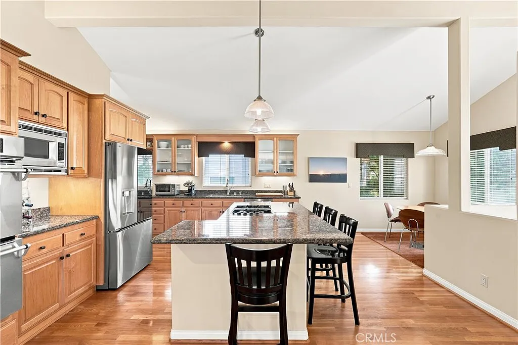 4 bed, 3.5 bath, 2803 sqft, $12,400 — Photo 4