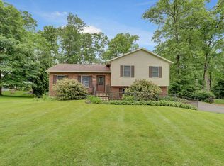 212 Val Verda Dr, Pennsylvania Furnace, PA 16865