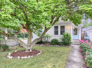 412 Riggs St, Fenton, MI 48430