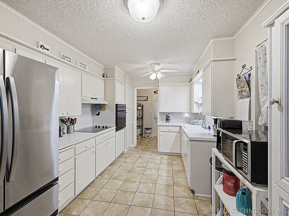 5th image of 1788 E 56th St