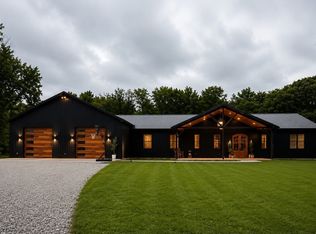 2965 Lazy Acre Rd, Odin, IL 62870