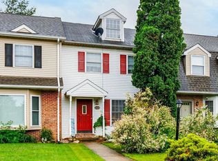 1104 Hampden Dr, Strasburg, PA
