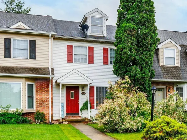 1104 Hampden Dr, Strasburg, PA 17579