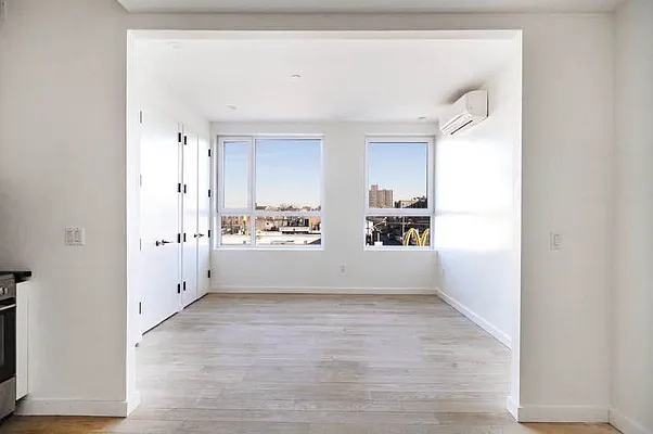 Rented by Brooklyn Group | media 95