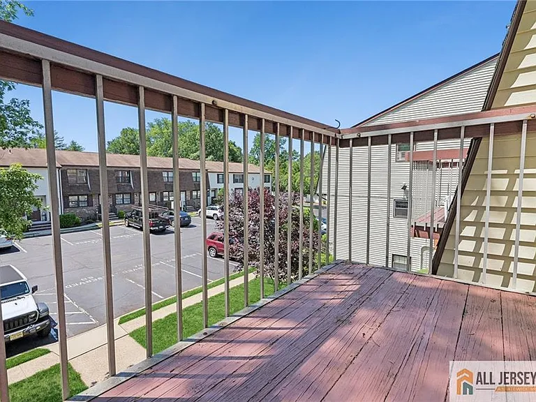 138 Orlando St #138 — Photo 20