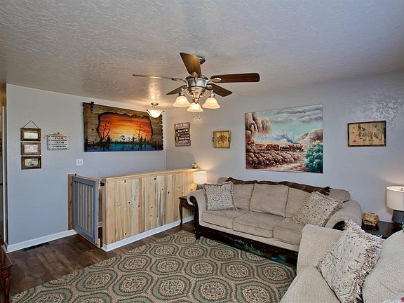 3rd image of 231 1/2 Beaver Street