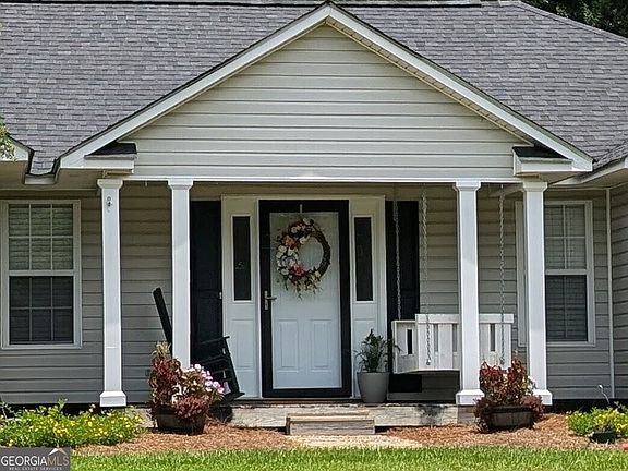 2nd image of 76 3rd Ave