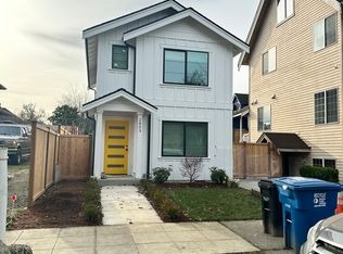 158 28th Ave, Seattle, WA 98122