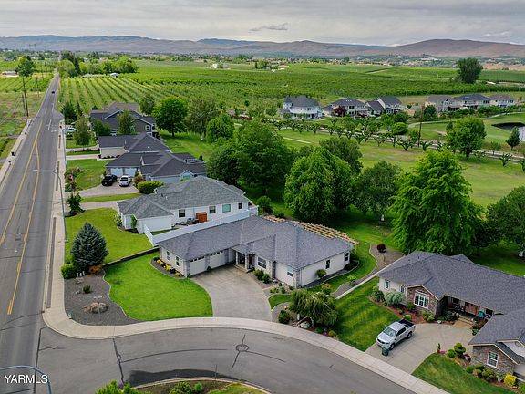 9305HoneycrispCtDrone-4