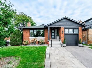 46 Badger Dr, Toronto, ON M8Z2M9