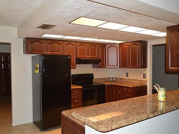 4th image of 2049 Egret Dr