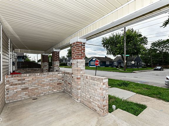 5th image of 1541 S State Ave