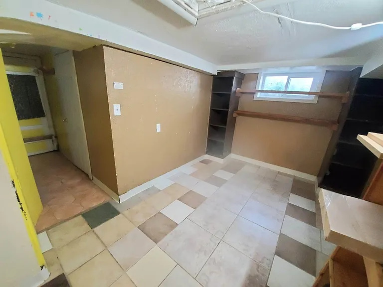1426 Adams Ave — Photo 18