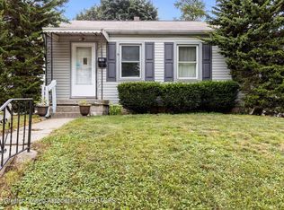 1115 Cawood St, Lansing, MI 48915