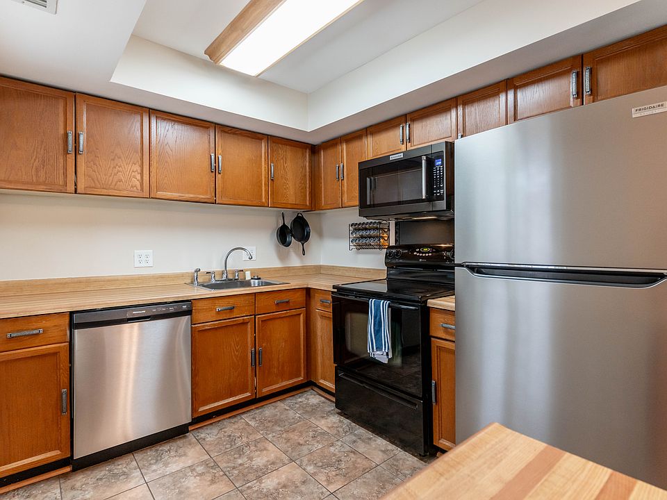 1st image of 3242 S 28th St APT 301