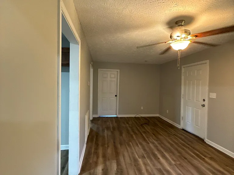 811 Scott St #5 — Photo 5