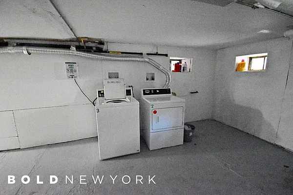 Rented by Bold New York | media 37