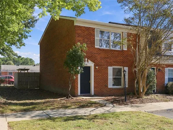 385 Susan Constant Dr, Newport News, VA 23608