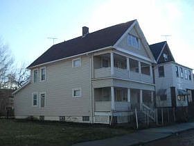 4th image of 743 E 165th St